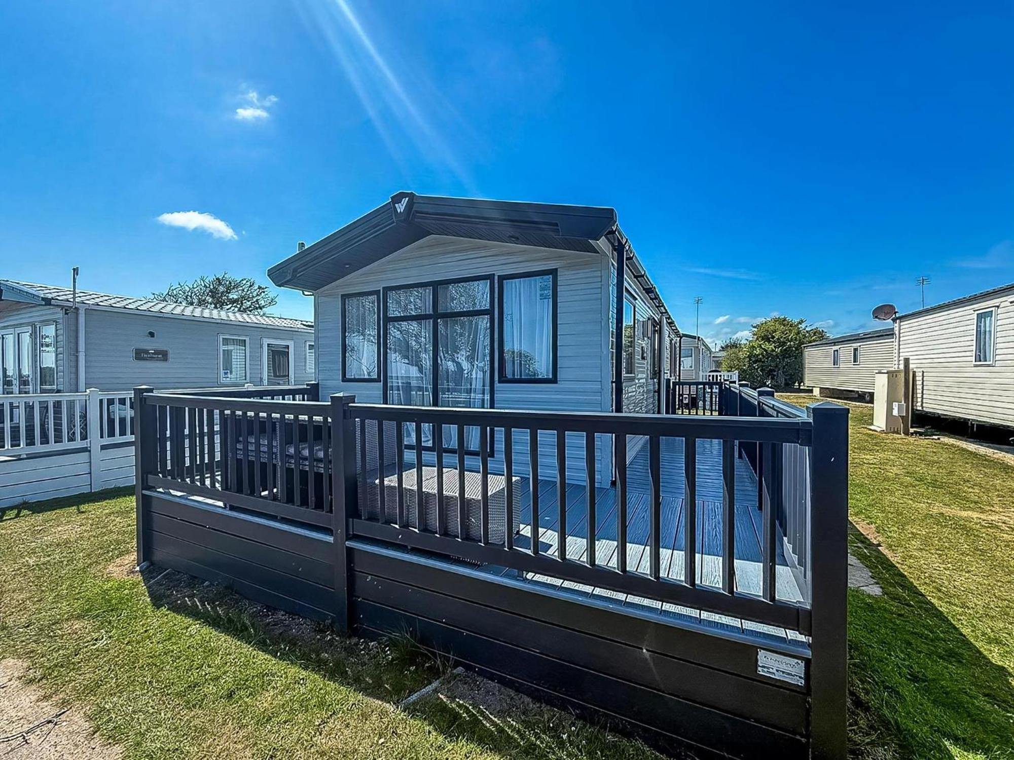 Beautiful 6 Berth Caravan, Nearby Beach In Suffolk Ref 68016Bs Lowestoft Exterior photo